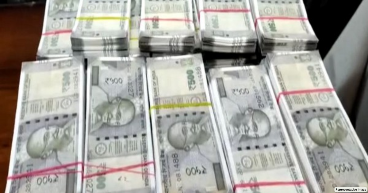 Fake currency notes worth over Rs 2 lakh seized in Assam, 1 held